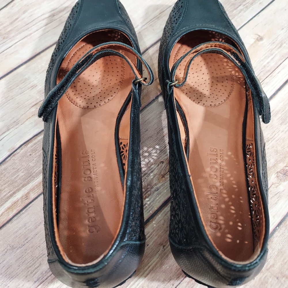 Gentle Souls Black Irene Cutout Mary Janes 8.5 - Picture 3 of 13